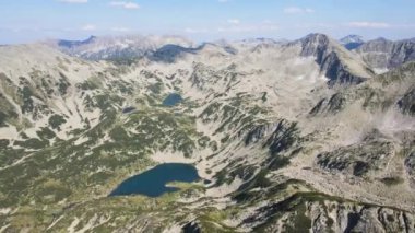 Balık Banderitsa Gölü, Pirin Dağı, Bulgaristan 'ın şaşırtıcı hava manzarası