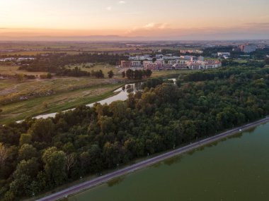 Bulgaristan 'ın Filibe kentindeki Kürek Mekanı' nın hava gün batımı manzarası