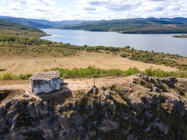 Bulgaristan 'ın Pernik Bölgesi, Pchelina Reservoir havadan görüşü