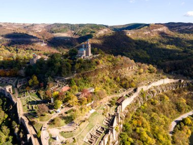 Bulgaristan 'ın Veliko Tarnovo kentinin şaşırtıcı hava manzarası