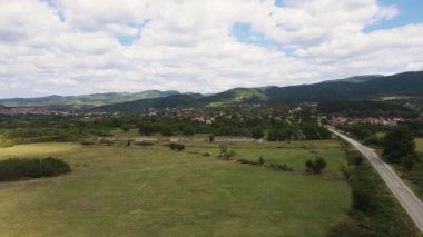 Bulgaristan 'ın Blagoevgrad Bölgesi' ndeki Garmen kasabası yakınlarındaki antik Roma şehri Nicopolis ad Nestum 'un hava manzarası