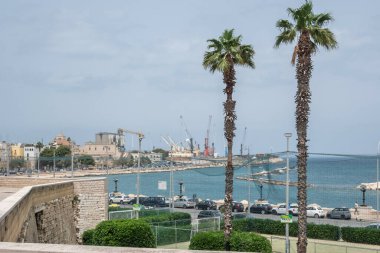 BARI, İtalya - 16 Mayıs 2024: Bari, Apulia Bölgesi, İtalya 'nın Eski Kasabası' nın inanılmaz manzarası