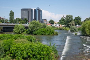 PLOVDIV, BULGARIA - 6 Temmuz 2023: Bulgaristan 'ın Filibe kentinin şaşırtıcı Panoramik görünümü