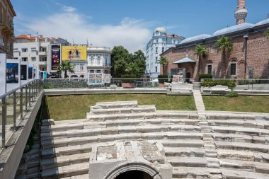 PLOVDIV, BULGARIA - 6 Temmuz 2023: Bulgaristan 'ın Filibe kentinin şaşırtıcı Panoramik görünümü