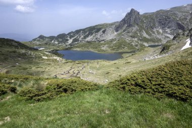 Bulgaristan 'ın Yedi Rila Gölünün etrafındaki Rila Dağı' nın muhteşem manzarası
