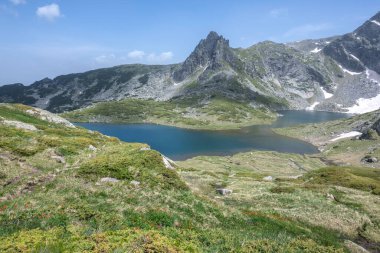 Bulgaristan 'ın Yedi Rila Gölünün etrafındaki Rila Dağı' nın muhteşem manzarası