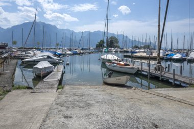 MONTREUX, SWitzERLAND - 19 Haziran 2023: Montreux, Vaud Kantonu, İsviçre Yaz Panoraması