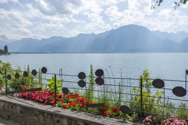 MONTREUX, SWitzERLAND - 19 Haziran 2023: Montreux, Vaud Kantonu, İsviçre Yaz Panoraması