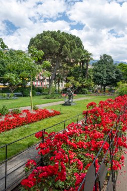 MONTREUX, SWitzERLAND - 19 Haziran 2023: Montreux, Vaud Kantonu, İsviçre Yaz Panoraması