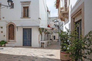 İtalya 'nın Apulia Bölgesi, Locorotondo Eski Kasabası Panoraması