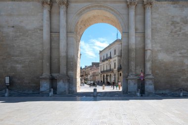 LECCE, İtalya - 12 Mayıs 2024: İtalya 'nın Apulia Bölgesi' ndeki Eski Lecce kasabasının muhteşem manzarası