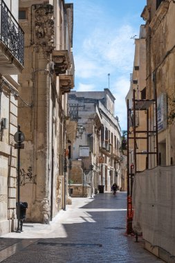 LECCE, İtalya - 12 Mayıs 2024: İtalya 'nın Apulia Bölgesi' ndeki Eski Lecce kasabasının muhteşem manzarası
