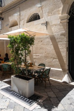 LECCE, İtalya - 12 Mayıs 2024: İtalya 'nın Apulia Bölgesi' ndeki Eski Lecce kasabasının muhteşem manzarası