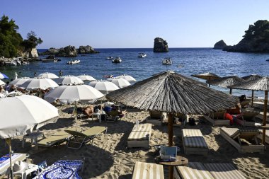 PARGA, GREECE - 5 AĞUSTOS 2024: Parga, Epirus, Yunanistan 'ın şaşırtıcı yaz manzarası