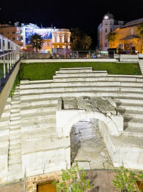PLOVDIV, BULGARIA - 6 Eylül 2026: Bulgaristan 'ın Plovdiv kentinin İnanılmaz Gece Panoraması