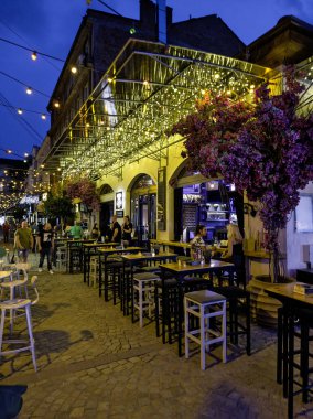PLOVDIV, BULGARIA - 6 Eylül 2026: Bulgaristan 'ın Plovdiv kentinin İnanılmaz Gece Panoraması