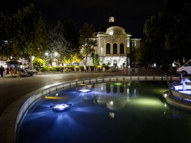 PLOVDIV, BULGARIA - 6 Eylül 2026: Bulgaristan 'ın Plovdiv kentinin İnanılmaz Gece Panoraması