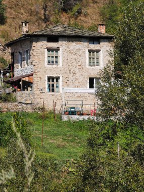 Bulgaristan 'ın Filibe Bölgesi, Otantik 19. yüzyıl evleriyle Sitovo Köyü Panoraması