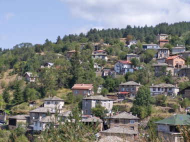 Bulgaristan 'ın Filibe Bölgesi, Otantik 19. yüzyıl evleriyle Sitovo Köyü Panoraması