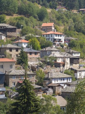 Bulgaristan 'ın Filibe Bölgesi, Otantik 19. yüzyıl evleriyle Sitovo Köyü Panoraması