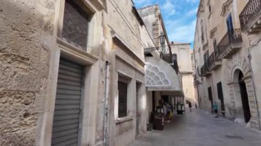 LECCE, İtalya - 12 Mayıs 2024: İtalya 'nın Apulia Bölgesi' ndeki Eski Lecce kasabasının muhteşem manzarası