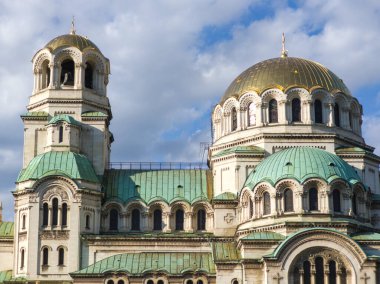 SOFYA, BULGARIA - 12 Eylül 2024: Bulgaristan 'ın Sofya kentindeki Katedral Aziz Alexander Nevski' nin muhteşem manzarası