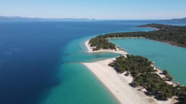 Orange Beach, Chalkidiki, Orta Makedonya ve Yunanistan yakınlarındaki Sithonia kıyı şeridinin inanılmaz manzarası