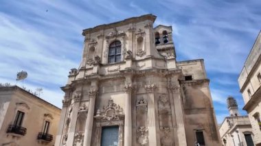 İtalya 'nın Apulia Bölgesi' ndeki Eski Lecce kasabasının muhteşem manzarası.