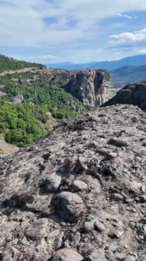 Meteora Manastırları, Teselya, Yunanistan 'ın Bahar Panoramik Manastırı