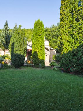 Sırbistan 'ın Ortaçağ Temski manastırının panoramik manzarası Aziz George, Pirot Bölgesi