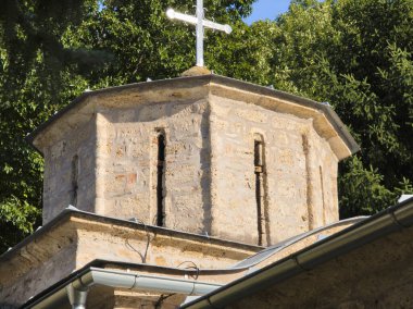 Sırbistan 'ın Ortaçağ Temski manastırının panoramik manzarası Aziz George, Pirot Bölgesi