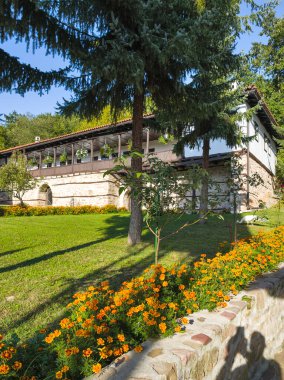 Sırbistan 'ın Ortaçağ Temski manastırının panoramik manzarası Aziz George, Pirot Bölgesi