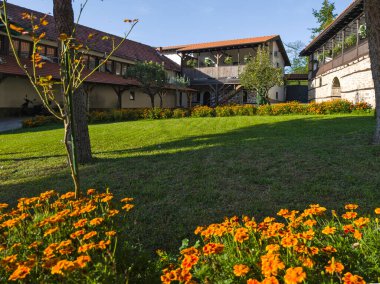 Sırbistan 'ın Ortaçağ Temski manastırının panoramik manzarası Aziz George, Pirot Bölgesi