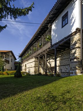 Sırbistan 'ın Ortaçağ Temski manastırının panoramik manzarası Aziz George, Pirot Bölgesi