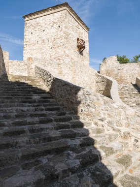 Güney ve Doğu Sırbistan 'ın Pirot kentinde tarihi Momchilo kasabasının kalıntıları