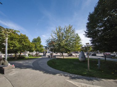 PIROT, SERBIA - 21 Eylül 2024: Güney ve Doğu Sırbistan 'ın Pirot kentinin inanılmaz manzarası