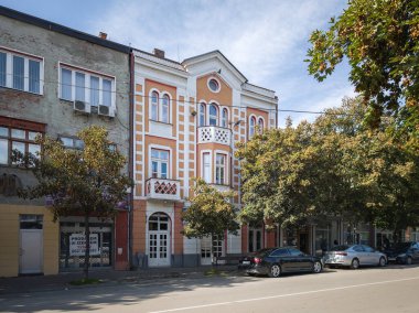 PIROT, SERBIA - 21 Eylül 2024: Güney ve Doğu Sırbistan 'ın Pirot kentinin inanılmaz manzarası