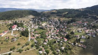 Bulgaristan 'ın Filibe Bölgesi, Otantik 19. yüzyıl evleriyle Lilkovo Köyü' nün inanılmaz manzarası