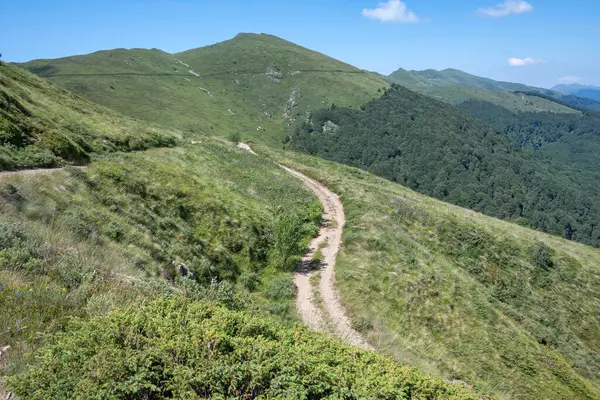 stock image Summer view of Belasitsa Mountain around Kongur peak, Blagoevgrad Region, Bulgaria