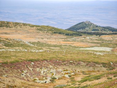 Bulgaristan 'ın Cherni Vrah zirvesi yakınlarındaki Vitosha Dağı' nın şaşırtıcı sonbahar manzarası