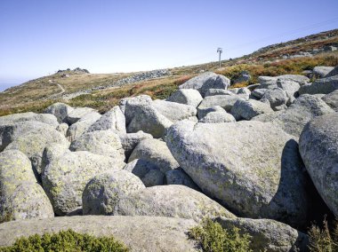 Bulgaristan 'ın Cherni Vrah zirvesi yakınlarındaki Vitosha Dağı' nın şaşırtıcı sonbahar manzarası