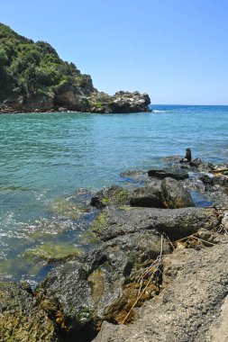 Ammoudia Köyü, Epirus, Yunanistan 'daki Acheron nehrinin ağzının muhteşem manzarası
