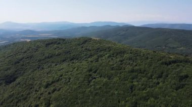 Rudina Dağı, Pernik Bölgesi, Bulgaristan 'ın İnanılmaz Yaz Manzarası