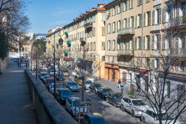 Güzel, FRANCE - 28 Ocak 2024: Nice, Provence Alpes-Cote d 'Azur, Fransa' da tipik sokak ve bina