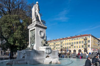 Güzel, FRANCE - 28 Ocak 2024: Nice, Provence Alpes-Cote d 'Azur, Fransa' da tipik sokak ve bina