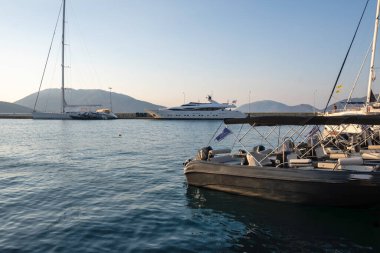 SAMI, CEPHALONIA, GREECE - 2 Ağustos 2024: Sami, Cephalonia, İyon Adaları Panoraması, Yunanistan