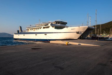 SAMI, CEPHALONIA, GREECE - 2 Ağustos 2024: Sami, Cephalonia, İyon Adaları Panoraması, Yunanistan