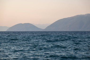 SAMI, CEPHALONIA, GREECE - 2 Ağustos 2024: Sami, Cephalonia, İyon Adaları Panoraması, Yunanistan