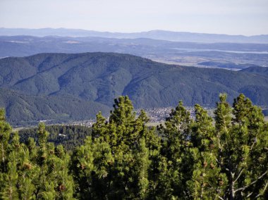 Rila Dağı 'nın Mechit yakınlarındaki muhteşem sonbahar manzarası ve Popova Kapa zirveleri, Bulgaristan