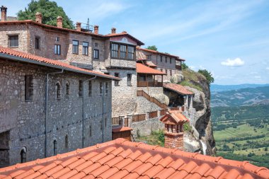 Meteora Manastırlarının bahar manzarası, Teselya, Yunanistan